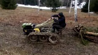 Мотоблок на гусеницях.