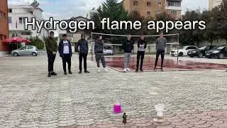 Alkali metals reactions. High school experiments.