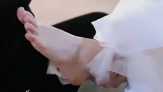 Chinese feet,足の裏,中国脚,cutetoes,足控,cutefeet,恋足,발바닥 ,맨발,solesfeetprettyfeetgang,,脚趾,footmodels,玉足