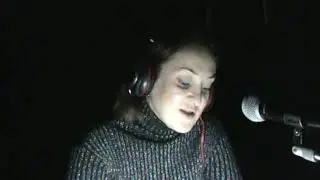 Анна Ахматова "В саду" читает Юлия Маслова