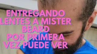 entregando lentes de OPTICAS PERUANAS a Mister Beard, en lima Perú 2023