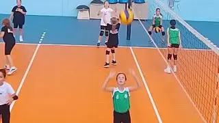 Yat Kalk Plase Voleybol