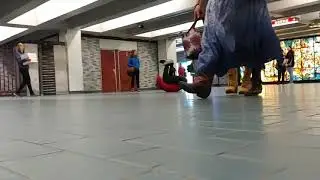 Breakdance in public
