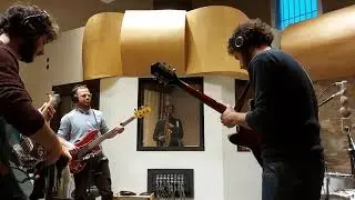 Unkle kook ( Duna Studio)