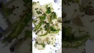 हरी चटनी के साथ ढोकला 😋#viral #ytshorts #trending #dhokla