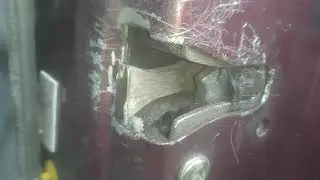 НЕ ОТКРЫВАЕТСЯ ДВЕРЬ АВТО.ФОРД ГАЛАКСИ 96 г.
