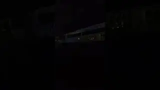 Блэкаут в Лазаревской. музыка замолкла во всех кафе. только одна компания на гитарах делала музыку