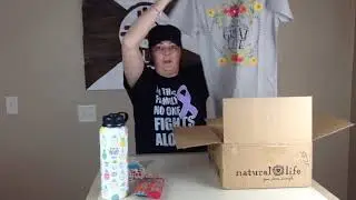 Breast Cancer Video Diary (short #6) - cancer patient receives a Happy Box From Natural Life