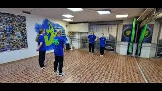 Прыжки через две скакалки 4 человека, как научиться? вид спорта РОУП СКИППИНГ (спортивная скакалка).