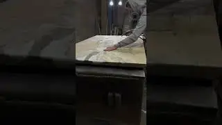 Покрываем столешницу в лак🔥