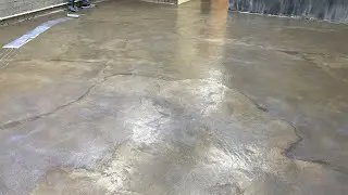 Applying Micro Cement to the floor | Decorative plaster for the floor