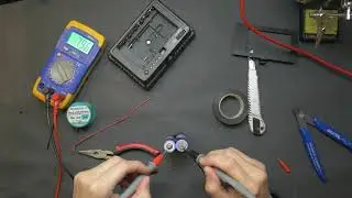 No tires tu viejo foco, mejóralo con baterías recicladas. | Foco DSLR