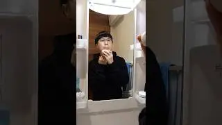I take care of my face before eating 