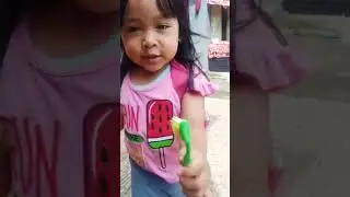 Sikat gigi wednesday