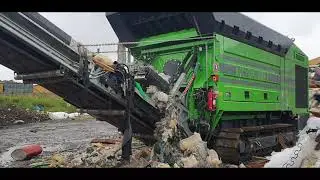 Neuenhauser Umwelttechnik - TARGO 3000 XD shredding beds & sofas single shaft shredder