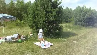 Шашлыки на природе. Озерце