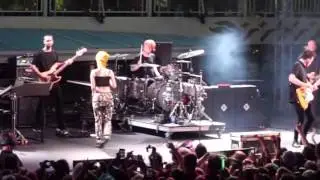 Feeling Sorry (LIVE) - Paramore - Parahoy - March 7, 2016