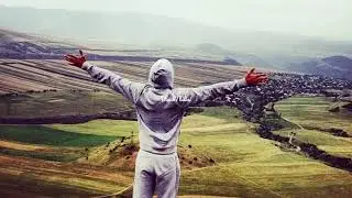 Ты читаешь библию, а я коран... песня