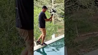 Aquele movimento de Gimbal suave.Caminhar do jeito certo. #mozaaircross2 #gimbal #gudsenmoza