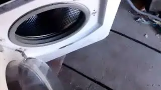 Ремонт стиральной машины Hotpoint Ariston ARSL105 часть 2 разборка.