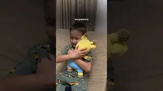 МЯГКАЯ ИГРУШКА, КОТОРАЯ ИДЕАЛЬНО ПОДОЙДЕТ ДЛЯ ПОЛЕТОВ С РЕБЕНКОМ🧸 