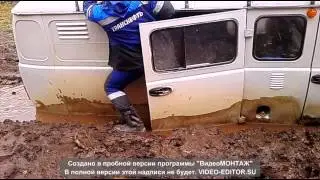 УАЗ в воде