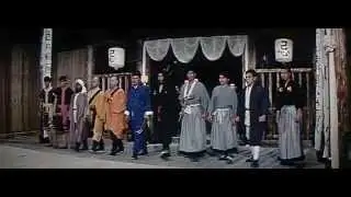 One armed boxer (aka Con una mano ti rompo con due piedi ti spezzo) - Rival school