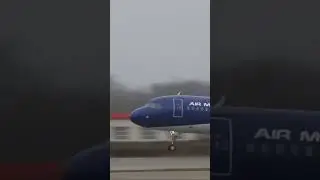 Взлет Airbus a320 airmoldova 