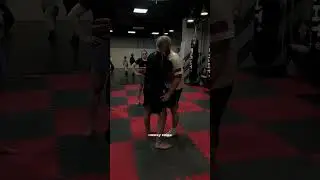 Выход из захвата в клинче в тайском боксе 🔥