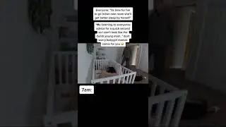Мама показала, как спит в детской кроватке