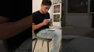 É il 2004, eri felice, giocavi a gta san andreas e avevi i trucchetti pronti sul tavolo