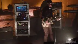 Angels & Airwaves -  Shove (Live Chicago 04.24.10) HD!!! part 4/11