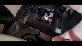 MERCEDES-BENZ GLS450 Battery Location & How to remove it..