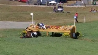 Horse jump fail - from Universal Sports.mp4