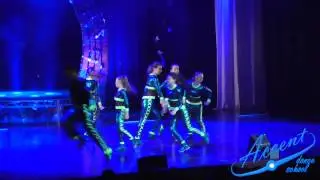 ACCENT Dance School - Get low hip hop LED show