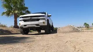 2016 Chevy Silverado Pro Comp 6in lift.