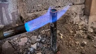 How to remove water from a pipe before soldering