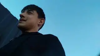 знакомлю друга с местными