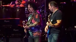 Toto in Concert - Jake to the Bone Live - 8/8/2018