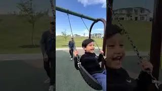 😄💕Kids enjoying playground