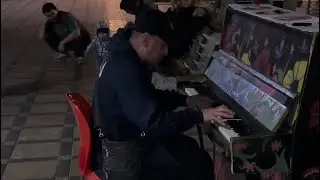 Музыкант навел шум в Парке.