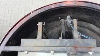 Груша не спускается