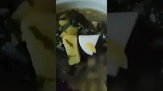 Варим крапивные щи!