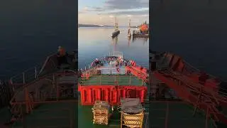 Постановка атомного ледокола в плавучий док
