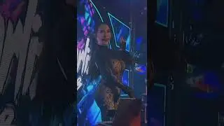 Charlize Pub 