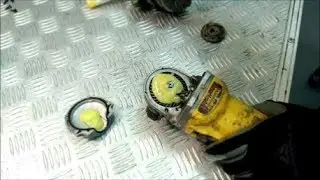 How to lubricate the reduction gear of the angle grinder/ DeWALT D28136 construction overview