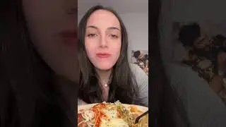 burrito bowl time 🤩  #eatwithme #eatingshow #mukbang #mukbangasmr #asmrmukbang #asmrsounds
