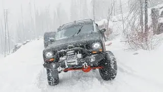 Riding through the snow with the jeeps - Star Lake Trail