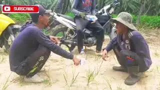 Pekerjaan di malaysia #PART8 || kali ini kami lagi main gunting kertas bosqeu