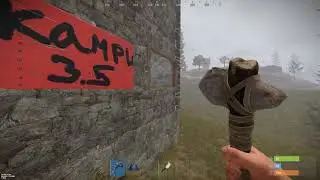RUST Залетел на РЕЙД!  От бомжа до Топа за 1 поход на Рулетку!